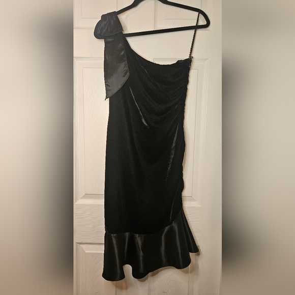 Glen Rob Formal Cocktail Dress - Picture 3 of 6